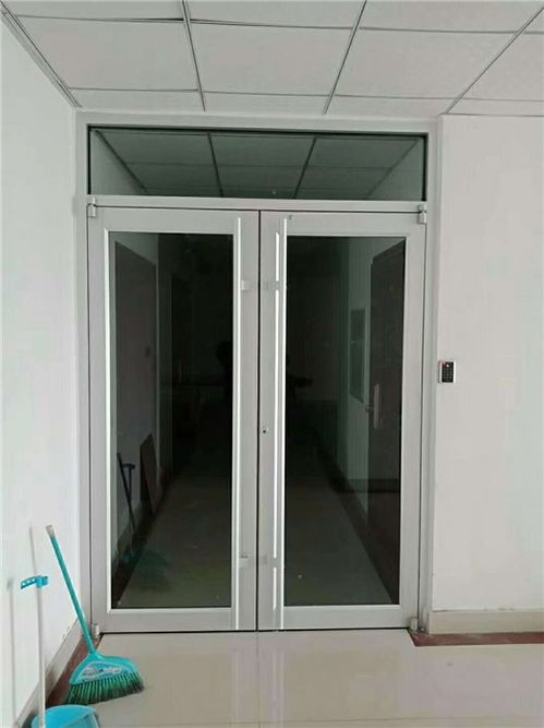 偉盾捷自動門 專業不銹鋼防火門解決方案，保障恩施消防安全